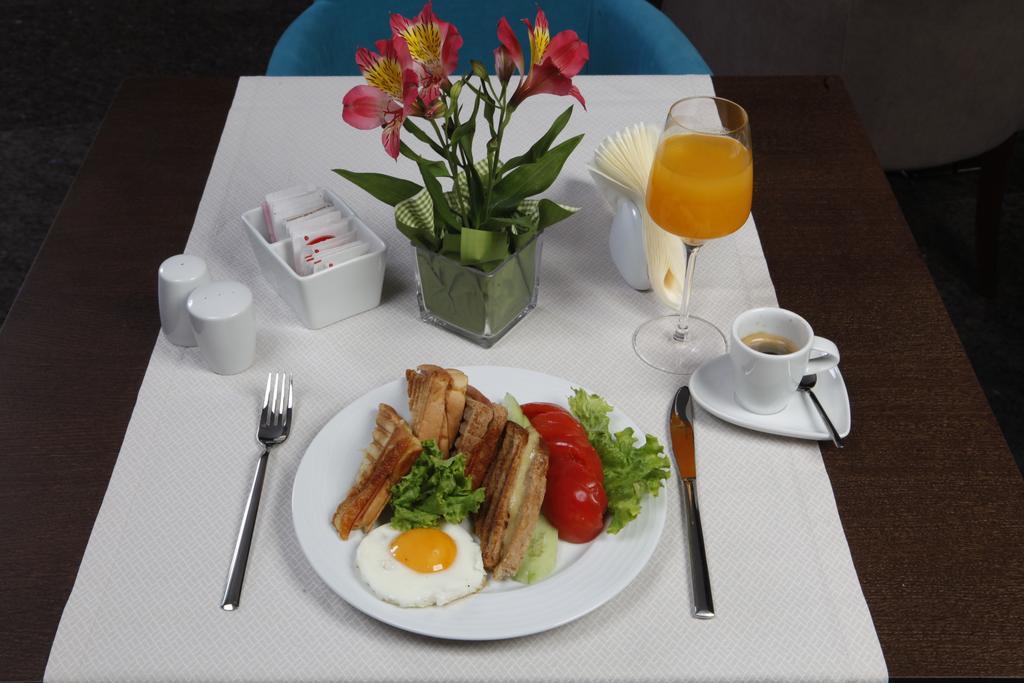 Viko Boutique Apart Hotel Sofia Bagian luar foto